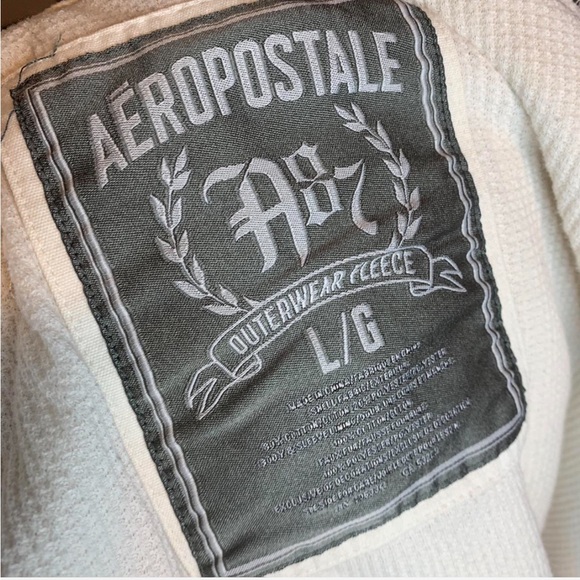 Aeropostale fuzzy HEAVYWEIGHT zip up - Picture 2 of 3